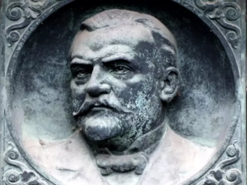 The Accidental Discovery of Saccharin: How a Sweet Mistake Revolutionized the Food Industry