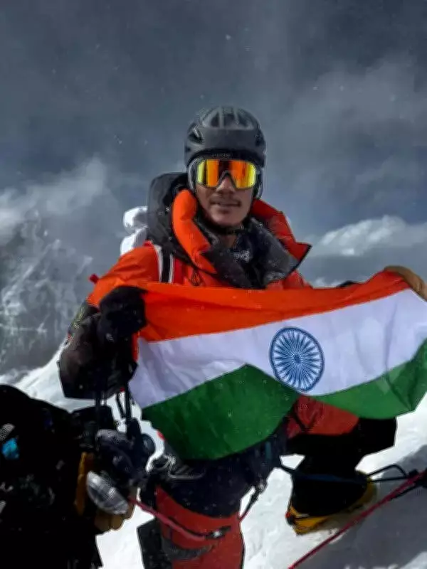 Three Bengal Climbers Summit Mount Everest; One Also Conquers Lhotse