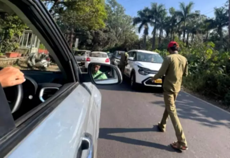 Tourists protest unfair toll collection at Panchgani checkpost on way to Mahabaleshwar