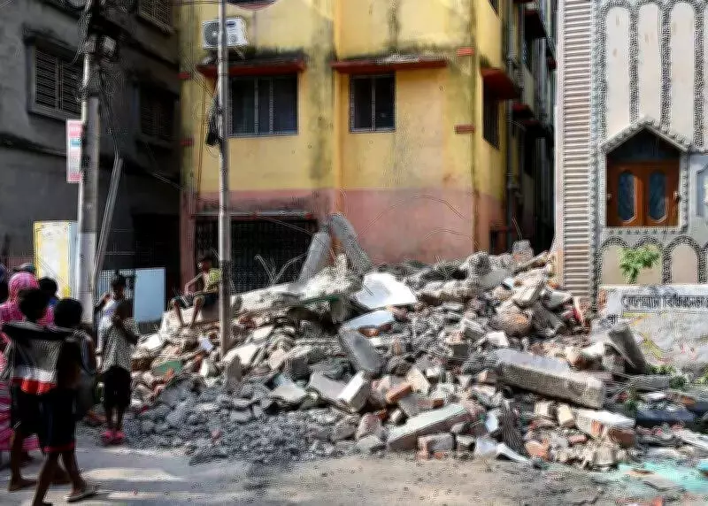 Trinamool Party Office Demolished in Kolkata After Landowner Complaint