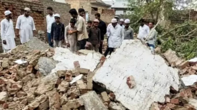 Two Children Killed, Four Injured as Walls Collapse in Delhi Thunderstorm