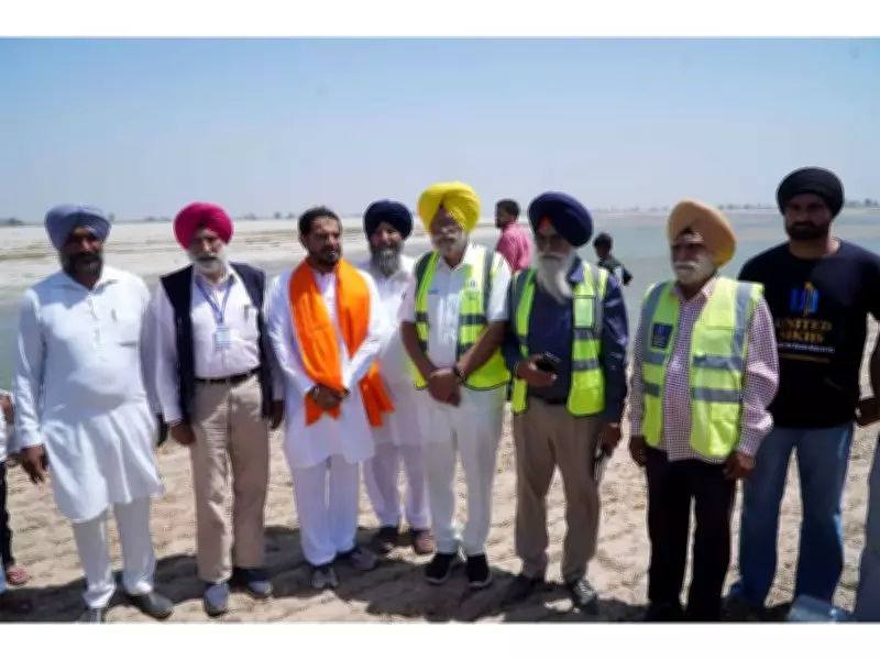 United Sikhs Build Embankments Along Sutlej River to Prevent Floods