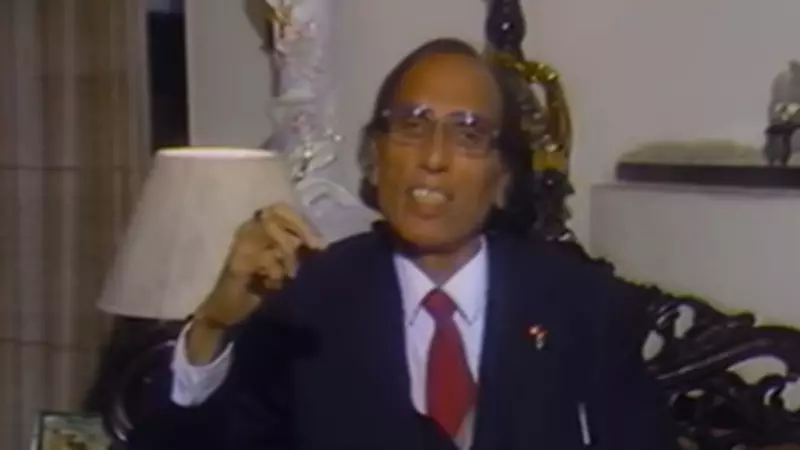 Urdu Poet Bashir Badr Dies at 91: 10 Famous Shayaris Remembered