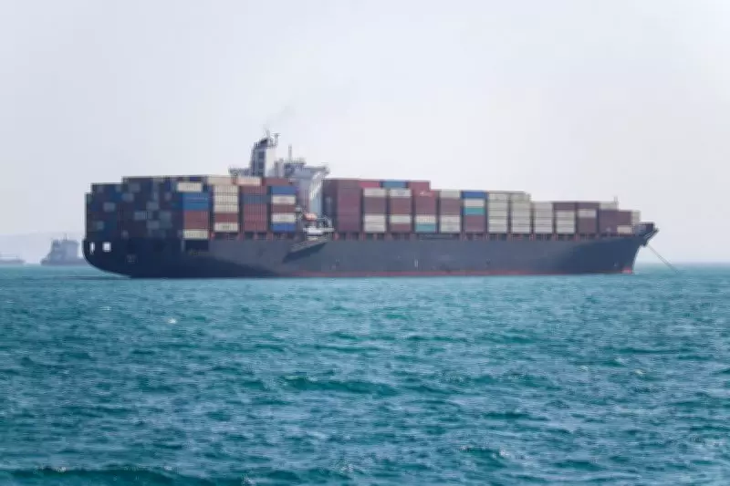 US pushes to reopen Strait of Hormuz as Iranian attacks on UAE strain ceasefire