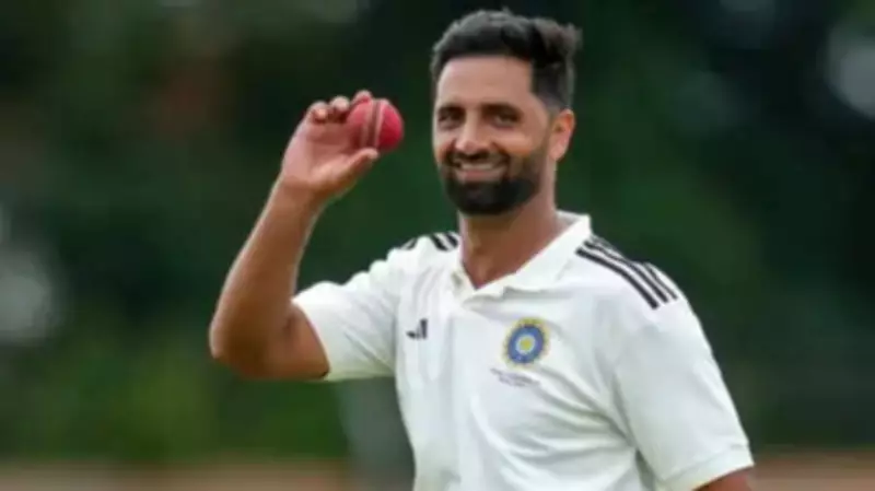 Vengsarkar slams selectors for ignoring Ranji top wicket-taker Auqib Nabi
