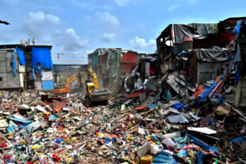 Western Railway Completes Anti-Encroachment Drive at Garib Nagar, Demolishes 500 Structures