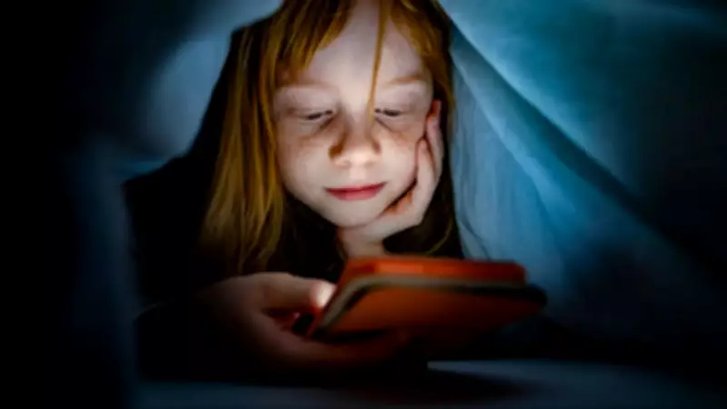 When to Give Kids Their First Phone: Expert Tips on Maturity Over Age