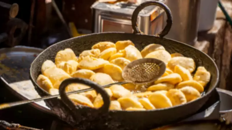 Why Homemade Khasta Kachori Turns Soft: 4 Halwai-Approved Tips for Perfect Crispness