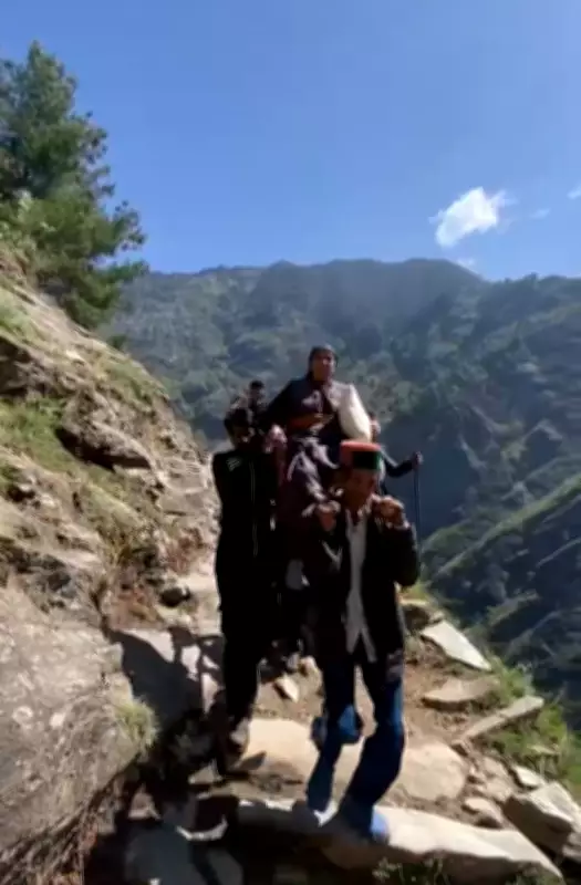 Woman Carried 11km on Palanquin in Uttarkashi Due to No Road Access