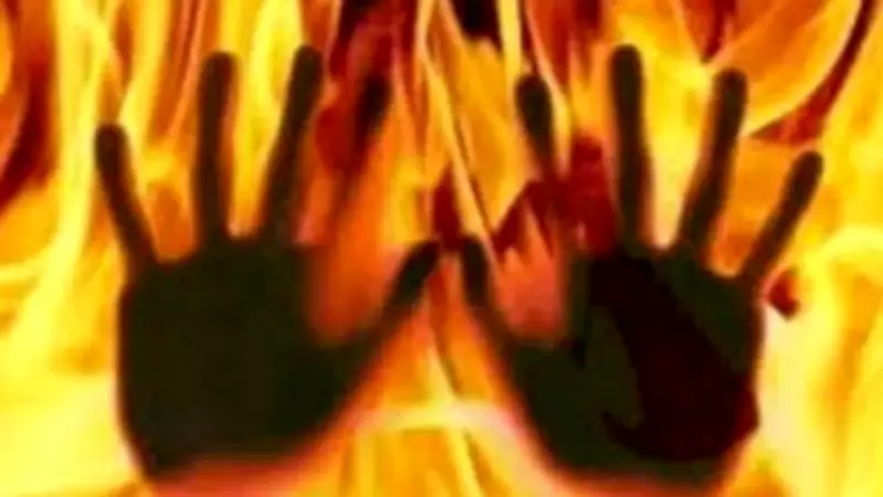 Woman, Lover Arrested for Tying Husband to Cot and Setting Him Ablaze in UP