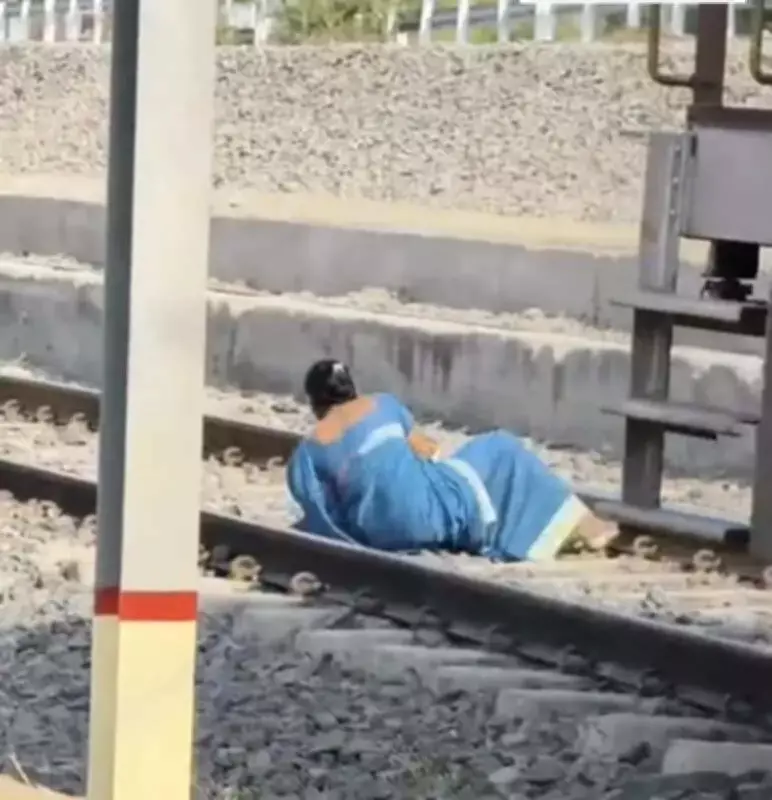 Woman Survives Train Passing Over Her at Pune Station
