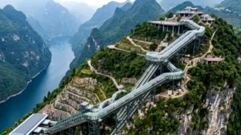 World's Longest Outdoor Escalator in China: 905-Meter Sky Ladder