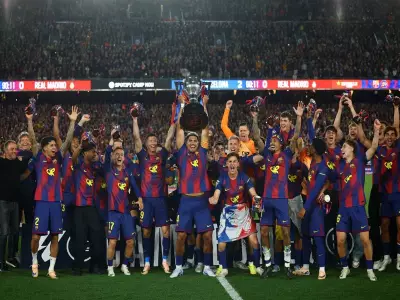Barcelona Clinch Back-to-Back La Liga Title with 2-0 Win Over Real Madrid