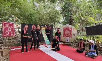 Bengali Folk Art Showcases at Mangaluru's Kodialguthu Centre