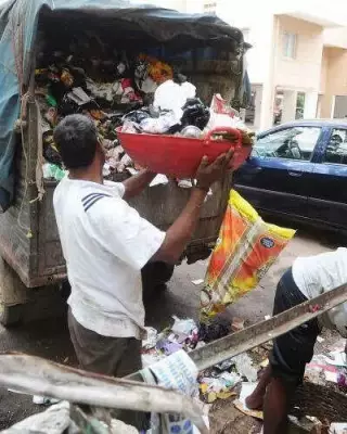 Bengaluru Apartments Struggle with New Garbage Collection Norms Due to Confusion and Pricing