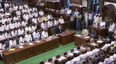 Day 1 of 17th Tamil Nadu Assembly: CM Vijay Leads Swearing-In and Speaker Election