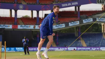 IPL 2026: Pacer Ferguson Urges Bowlers to Stay Aggressive on Flat Decks