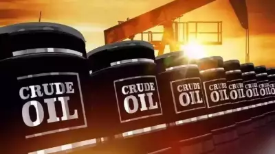 Oil Prices Surge Over 1% as Trump Warns Iran, Strait Tensions Remain