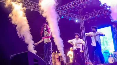 Rashmeet Kaur Headlines Hindu College Fest with High-Energy Performance