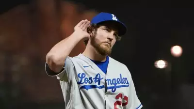 Trevor Bauer Offers to Play for $0 Salary to Return to MLB