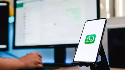 WhatsApp to Introduce Liquid Glass UI with Transparent Chats on iPhone