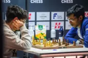 Alireza Firouzja Defeats Praggnanandhaa Despite Ankle Injury at Norway Chess