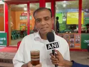 Bangladeshi Romesh Gour Becomes Local Hero with 7-Layer Tea