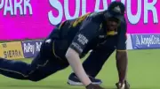 Bhuvneshwar wants umpires to check Holder catch; RCB fall short