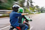 Bike Taxi Welfare Association Urges Maharashtra CM to Restore Services, Propose EV Roadmap