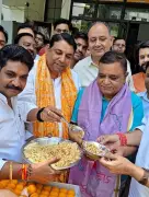 BJP Workers Celebrate Bengal Win with Jhalmuri Distribution in UP, Delhi