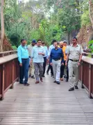 Chandigarh Mayor Proposes Raised Walkways in Green Belts Inspired by Mumbai