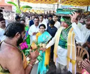 Chandrababu Naidu offers silk robes at Kuppam temple, attends Viswaroopa Darshanam