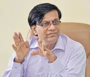 Country facing economic emergency, says Karnataka CM's adviser