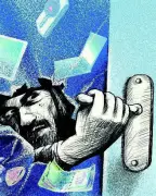 Delivery Executive Robs Locked Houses in Visakhapatnam, Arrested