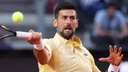 Djokovic Booed at French Open, Beats Royer in Tense Match