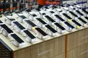Europe's smartphone market hits record €580 ASP in Q1 2026, Omdia reports