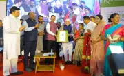 Fadnavis Hails Ranjeet Deshmukh as Fearless Leader, Lauds AI Farm Platform