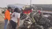Five killed in Karnataka Cruiser-lorry collision near Kalaburagi