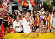 From Dharavi Fan Club to TVK Leader: Alagu Sundaram's Journey with Vijay