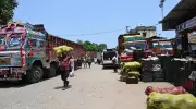 Fuel Crisis Forces Wholesalers to Sell Vegetables at Throwaway Prices in Bhubaneswar