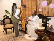 Himachal CM Discusses Natural Farming with Art of Living Founder