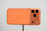 India Smartphone Market Splits Between Premium and Budget 5G Devices