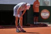 Jannik Sinner Crashes Out of French Open Due to Heat Exhaustion