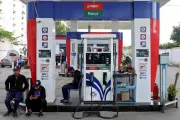 Karnataka unlikely to cut fuel VAT despite rising prices, says report
