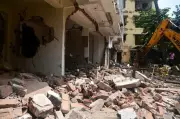 KMC Demolishes Illegal Buildings Linked to Trinamool Councillor and Strongmen