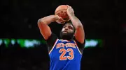 Knicks' Mitchell Robinson Steps Away from Social Media for Playoff Focus