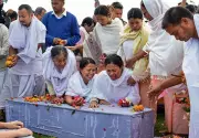 Last Rites of 2 Infants Performed After 25 Days in India