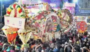 Lord Kallazhagar Returns to Alagar Kovil After Chithirai Festival in Madurai