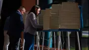 Nebraska's 'Blue Dot' at Stake in Tight Democratic Primary Race