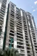 Noida housing society residents raise alarm over cracked pillars, structural risks